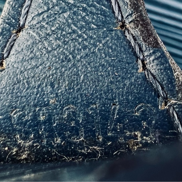 Louis Vuitton Epi Sapphire Neverfull MM - Picture 16 of 16